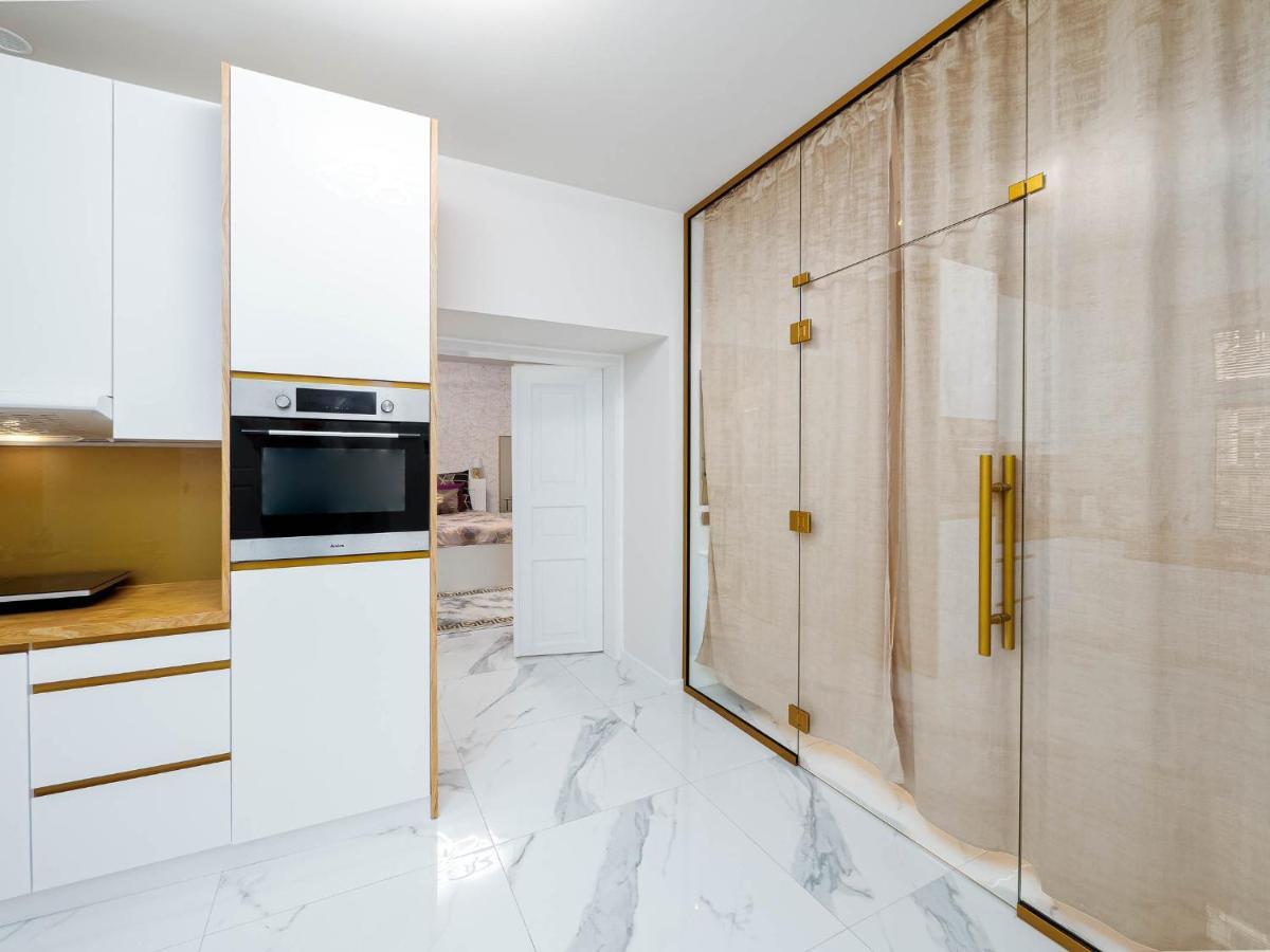 Apartament Gold Aleja Nmp 8 - Free Parking Czestochowa Exterior photo